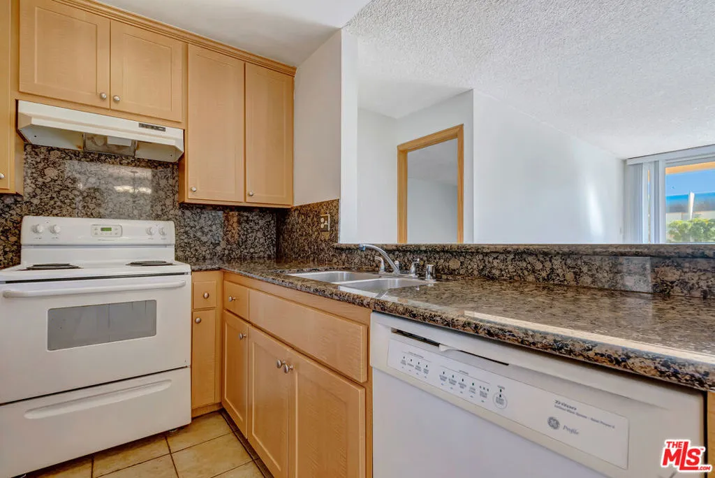 23901 Civic Center Way D238, Malibu, California 90265 home-pic-13