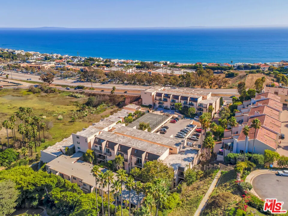 23901 Civic Center Way D238, Malibu, California 90265 home-pic-35