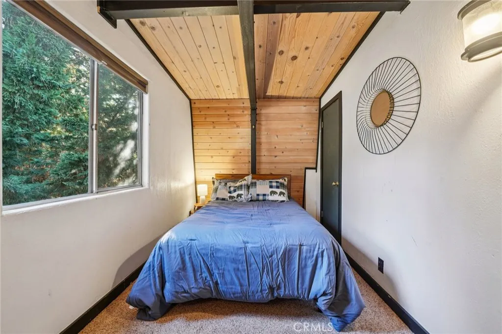 42683 Falcon Avenue, Big Bear Lake, California 92315 home-pic-16
