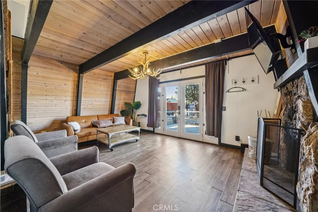 42683 Falcon Avenue, Big Bear Lake, California 92315 home-pic-9