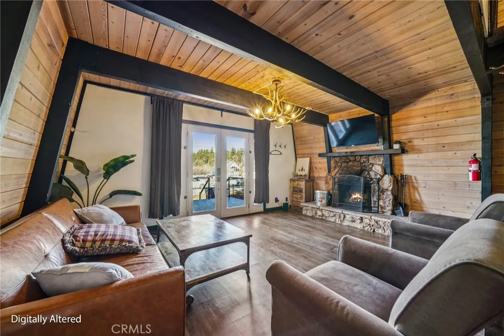 42683 Falcon Avenue, Big Bear Lake, California 92315 home-pic-4