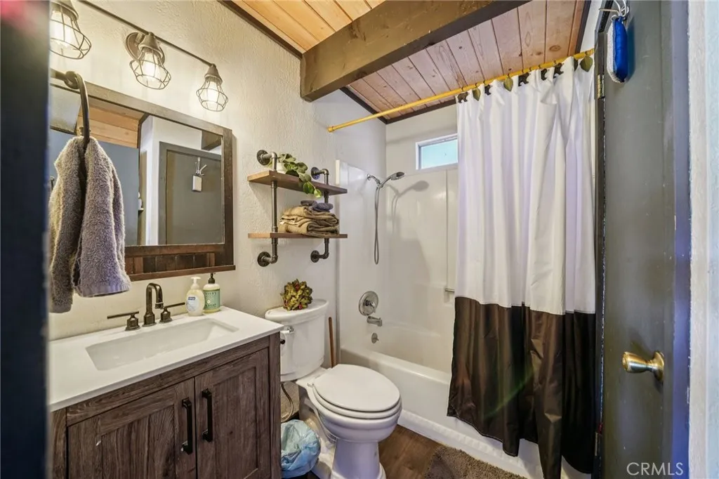 42683 Falcon Avenue, Big Bear Lake, California 92315 home-pic-18