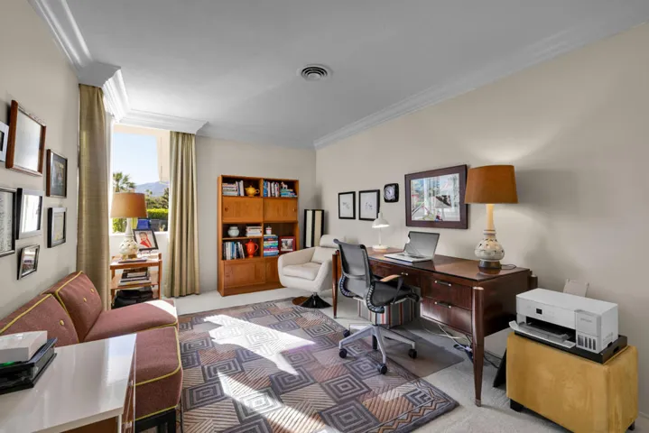 Den/bedroom 3