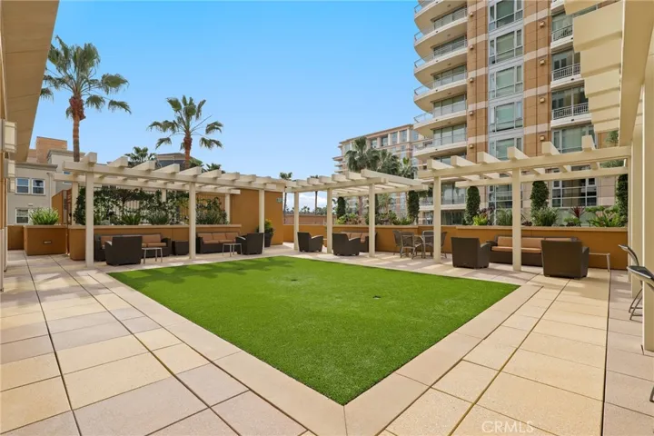 The Plaza HOA Amenities