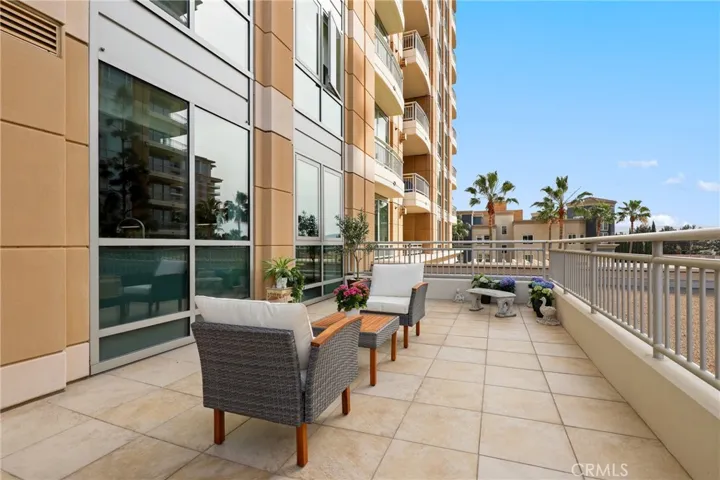 Wrap around balcony