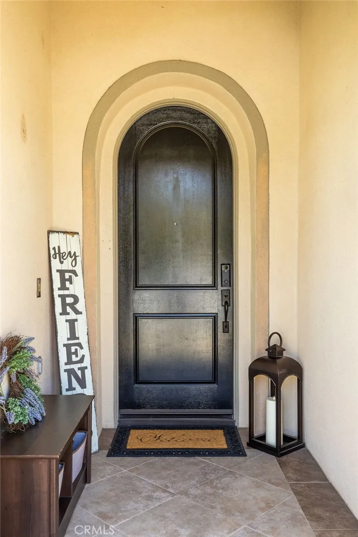 1526 Cole Lane, Upland, California 91784 home-pic-4