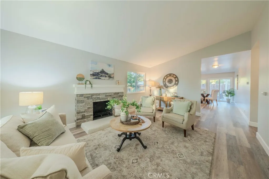 22682 Via Octavo, Mission Viejo, California 92691 home-pic-32