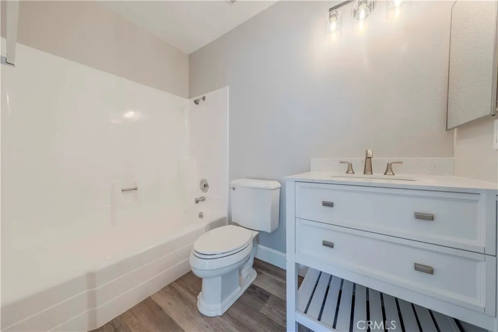 22682 Via Octavo, Mission Viejo, California 92691 home-pic-19