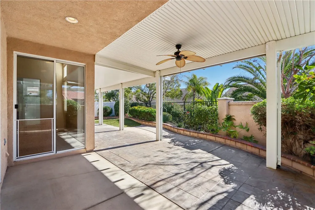 29245 Winding Brook Drive, Menifee, California 92584 home-pic-30