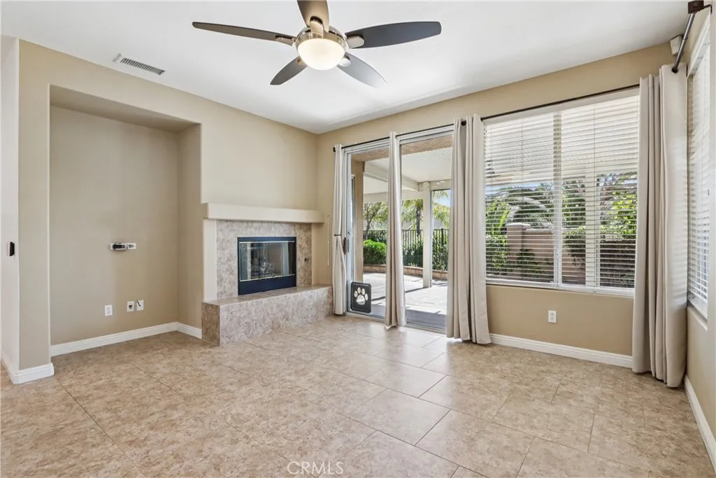 29245 Winding Brook Drive, Menifee, California 92584 home-pic-9