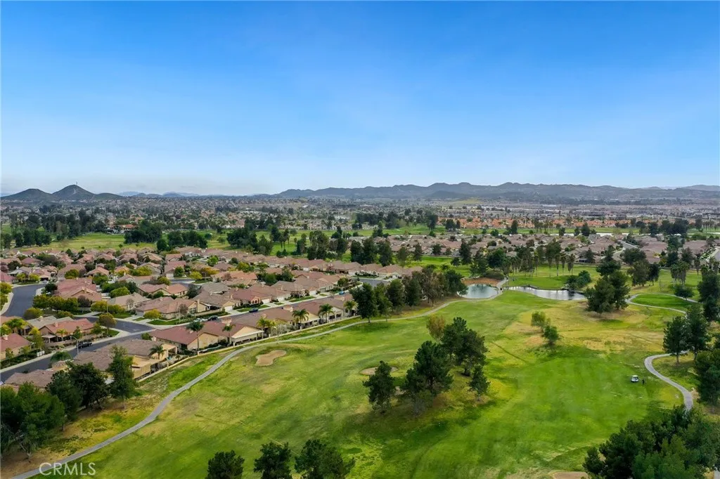 29245 Winding Brook Drive, Menifee, California 92584 home-pic-41