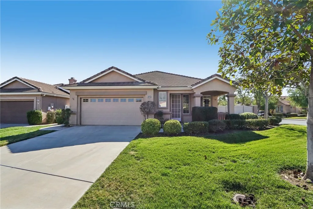29245 Winding Brook Drive, Menifee, California 92584 home-pic-1