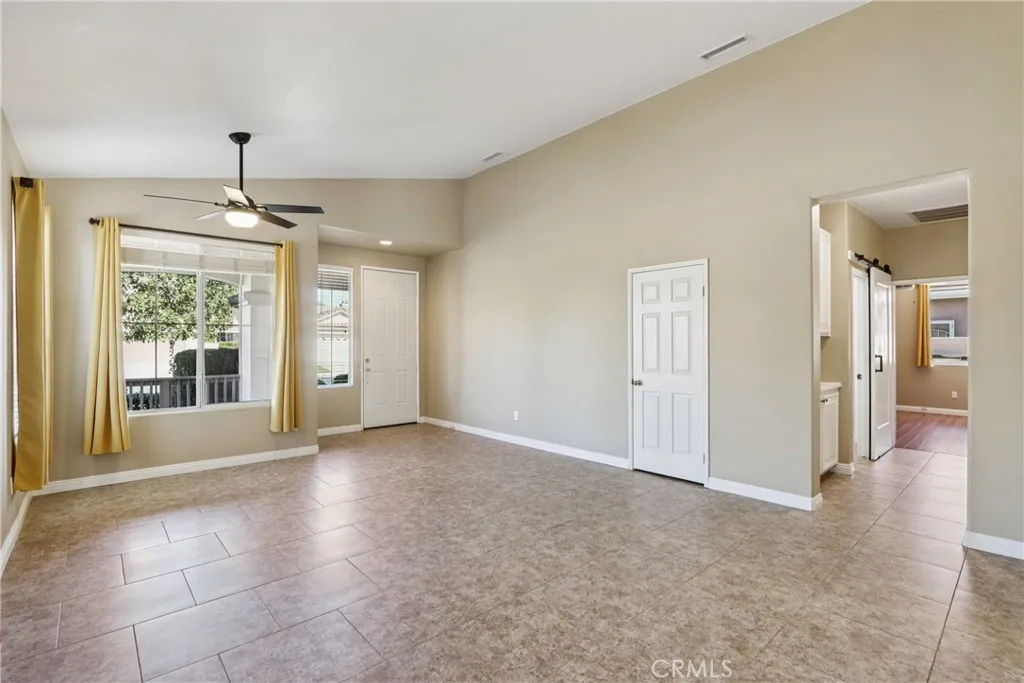 29245 Winding Brook Drive, Menifee, California 92584 home-pic-6