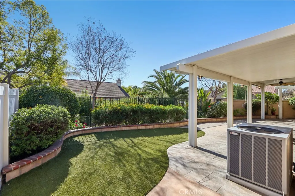 29245 Winding Brook Drive, Menifee, California 92584 home-pic-35