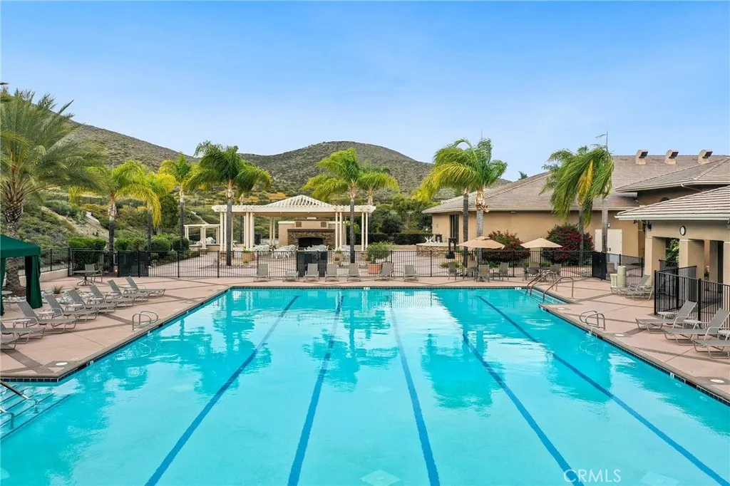 29245 Winding Brook Drive, Menifee, California 92584 home-pic-37