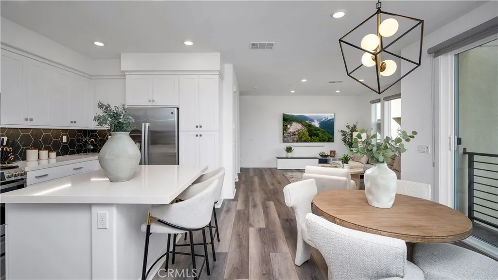 1669 W Lincoln Avenue 102, Anaheim, California 92801 home-pic-11