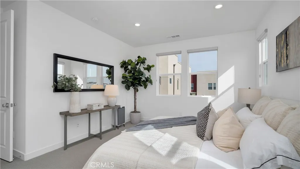 1669 W Lincoln Avenue 102, Anaheim, California 92801 home-pic-17