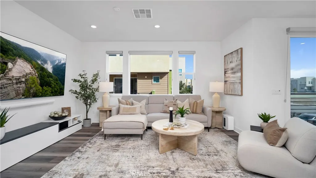 1669 W Lincoln Avenue 102, Anaheim, California 92801 home-pic-10