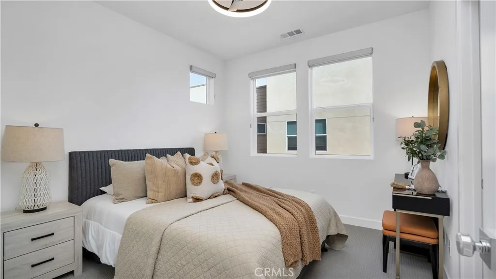 1669 W Lincoln Avenue 102, Anaheim, California 92801 home-pic-25