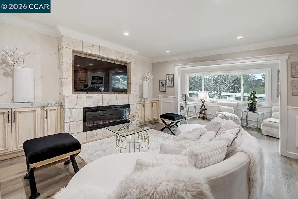 2601 Pine Knoll Dr 8, Walnut Creek, California 94595 home-pic-15