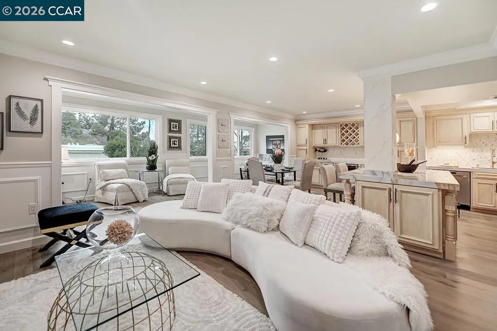 2601 Pine Knoll Dr 8, Walnut Creek, California 94595 home-pic-1