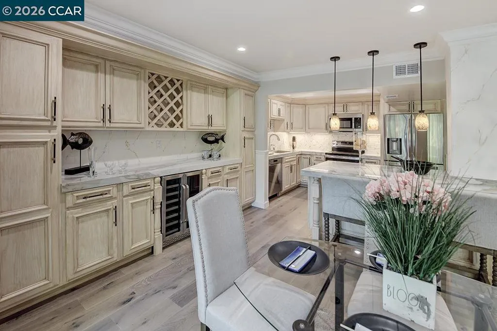 2601 Pine Knoll Dr 8, Walnut Creek, California 94595 home-pic-5