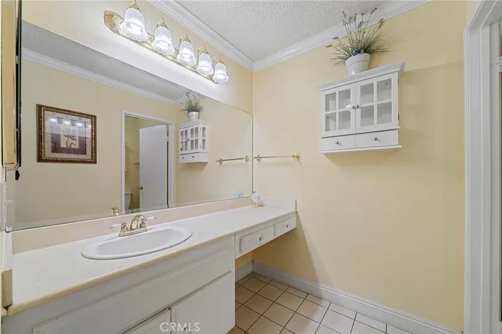 Primary Bedroom En-Suite Vanity Room