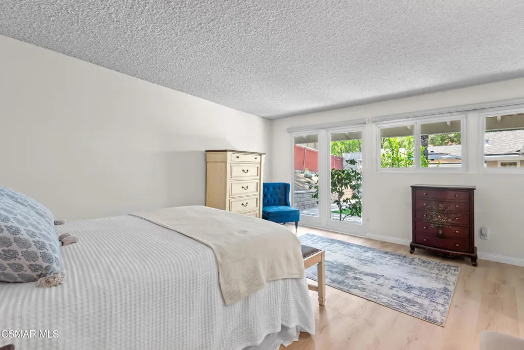 4230 Canoga Avenue, Woodland Hills, California 91364 home-pic-20