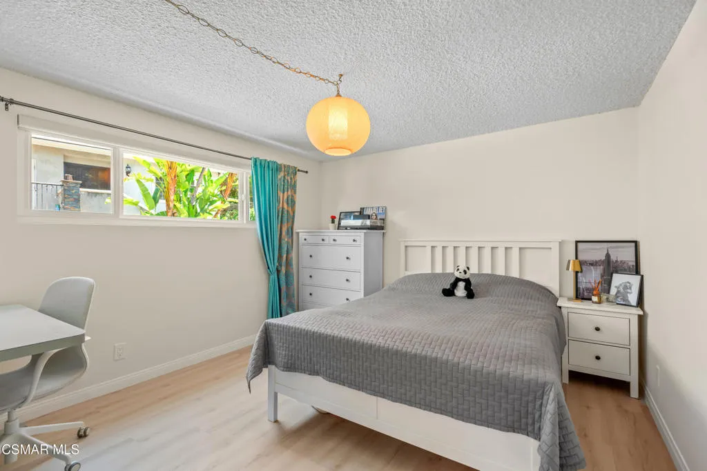 4230 Canoga Avenue, Woodland Hills, California 91364 home-pic-23