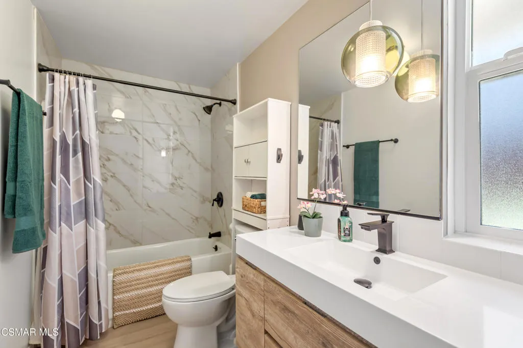 4230 Canoga Avenue, Woodland Hills, California 91364 home-pic-18
