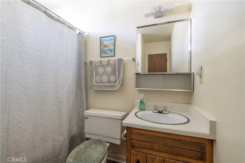269 Imperial, Sugarloaf, California 92386 home-pic-10