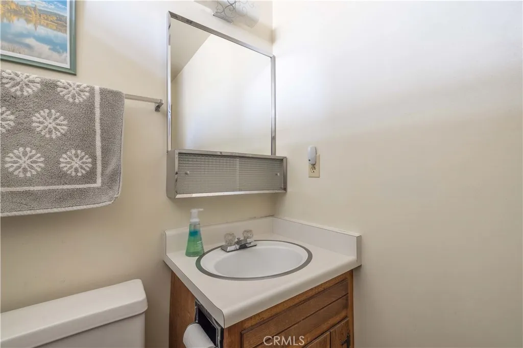 269 Imperial, Sugarloaf, California 92386 home-pic-11