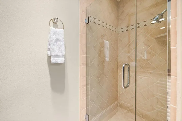 67-web-or-mls-2H8A7700