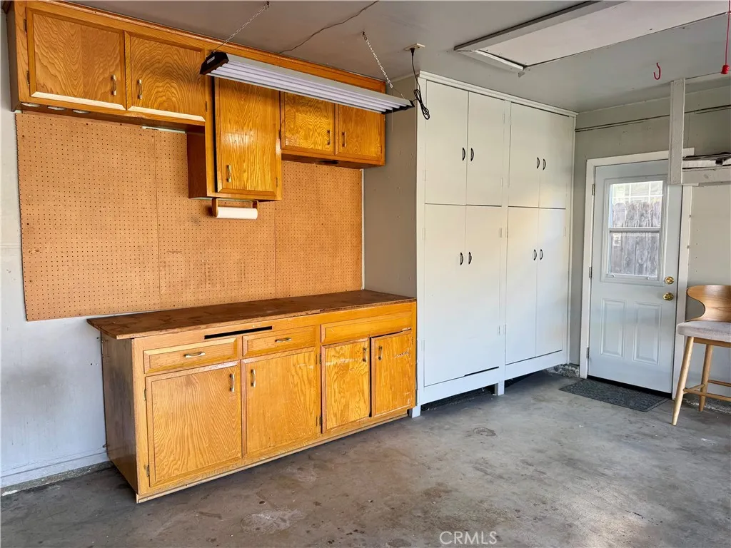 1610 E 20th Street, Santa Ana, California 92705 home-pic-39
