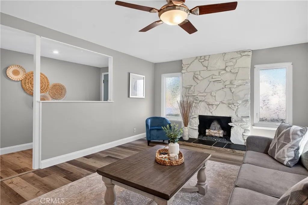 1610 E 20th Street, Santa Ana, California 92705 home-pic-6