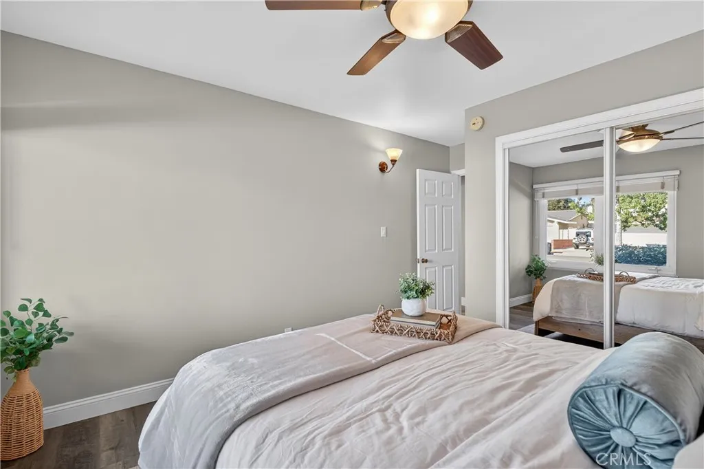 1610 E 20th Street, Santa Ana, California 92705 home-pic-20