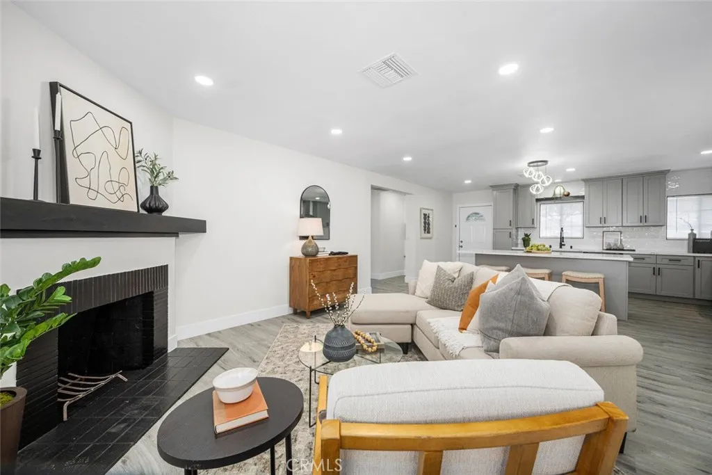 2612 Manhattan Beach Boulevard, Gardena, California 90249 home-pic-10