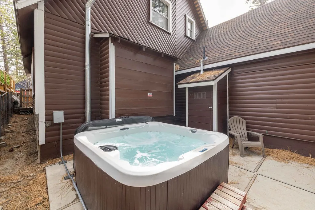 332 Vista, Big Bear Lake, California 92315 home-pic-17
