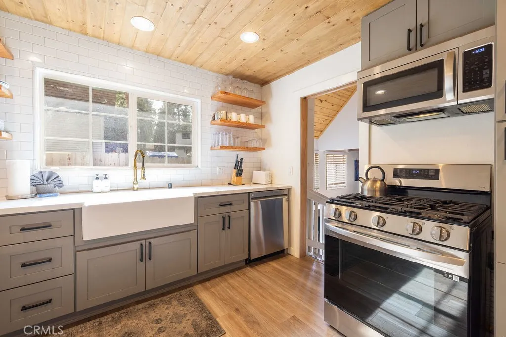 332 Vista, Big Bear Lake, California 92315 home-pic-27