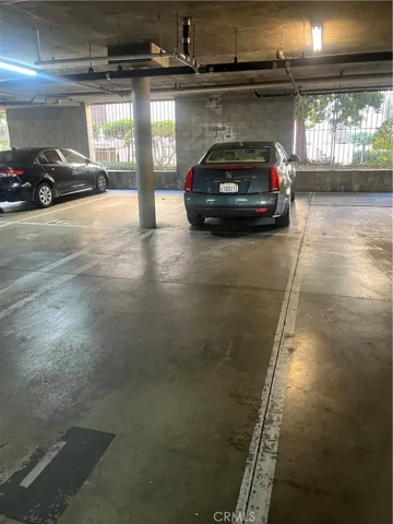 Parking garage
