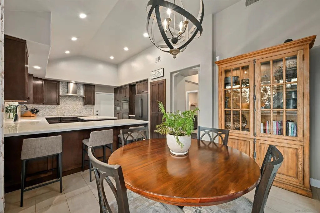 12294 Spruce Grove Pl, San Diego, California 92131 home-pic-21