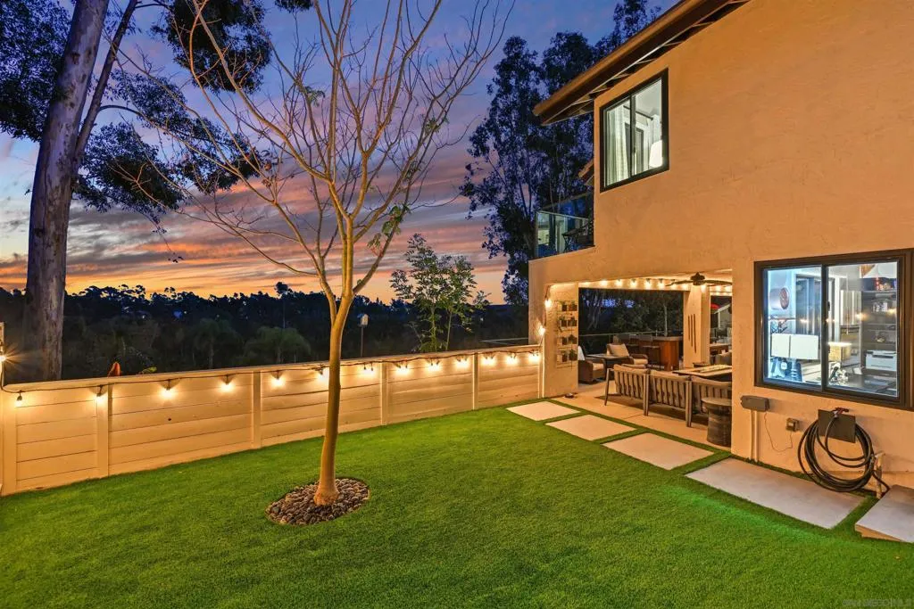 12294 Spruce Grove Pl, San Diego, California 92131 home-pic-5