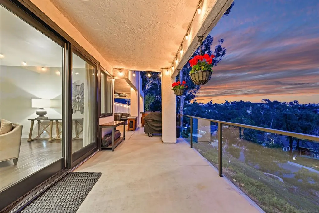 12294 Spruce Grove Pl, San Diego, California 92131 home-pic-9