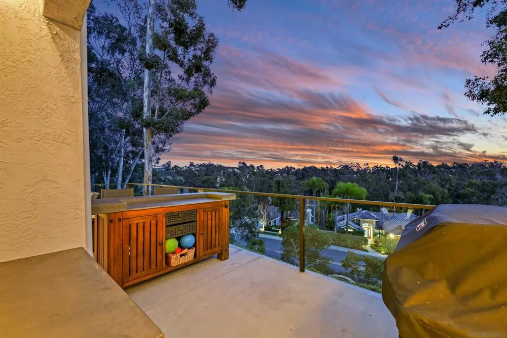 12294 Spruce Grove Pl, San Diego, California 92131 home-pic-10