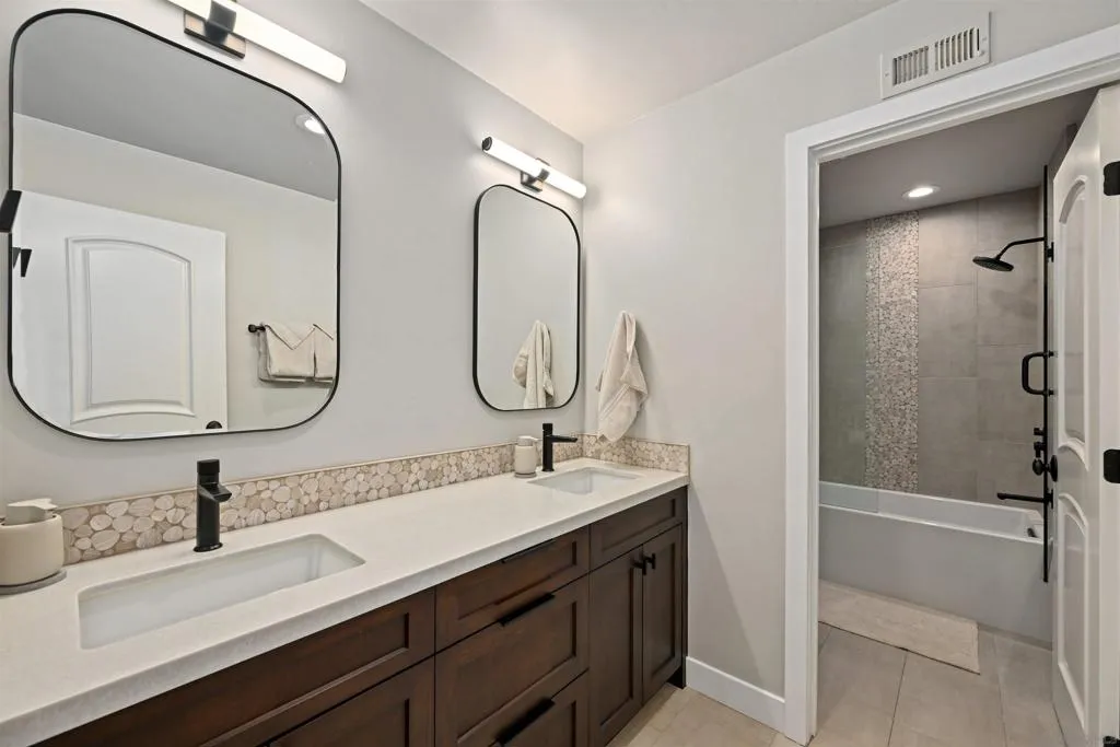 12294 Spruce Grove Pl, San Diego, California 92131 home-pic-35