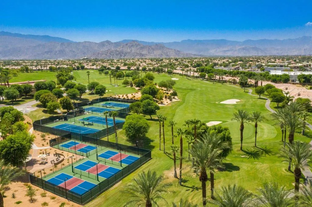 80717 Turnberry Court, Indio, California 92201 home-pic-41