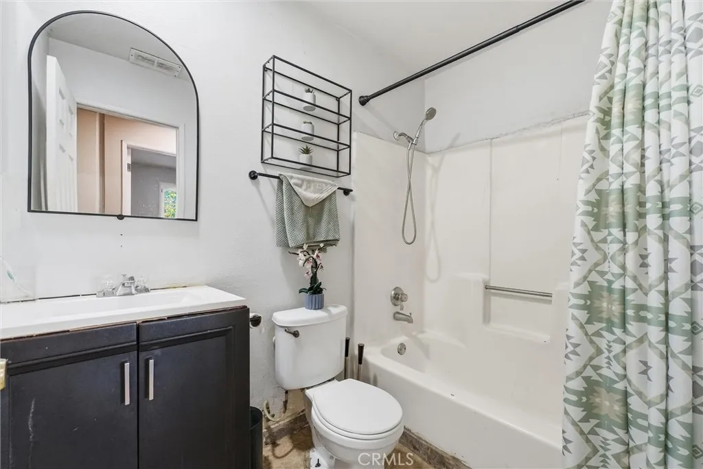 16716 E Renwick, Azusa, California 91702 home-pic-16