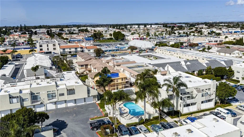 17722 Sergio, Huntington Beach, California 92647 home-pic-30