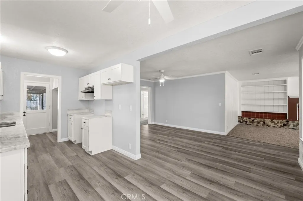 12770 Douglas, Yucaipa, California 92399 home-pic-6