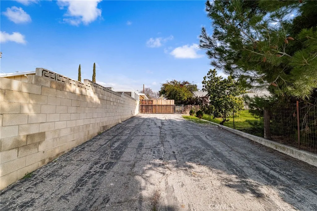12770 Douglas, Yucaipa, California 92399 home-pic-28